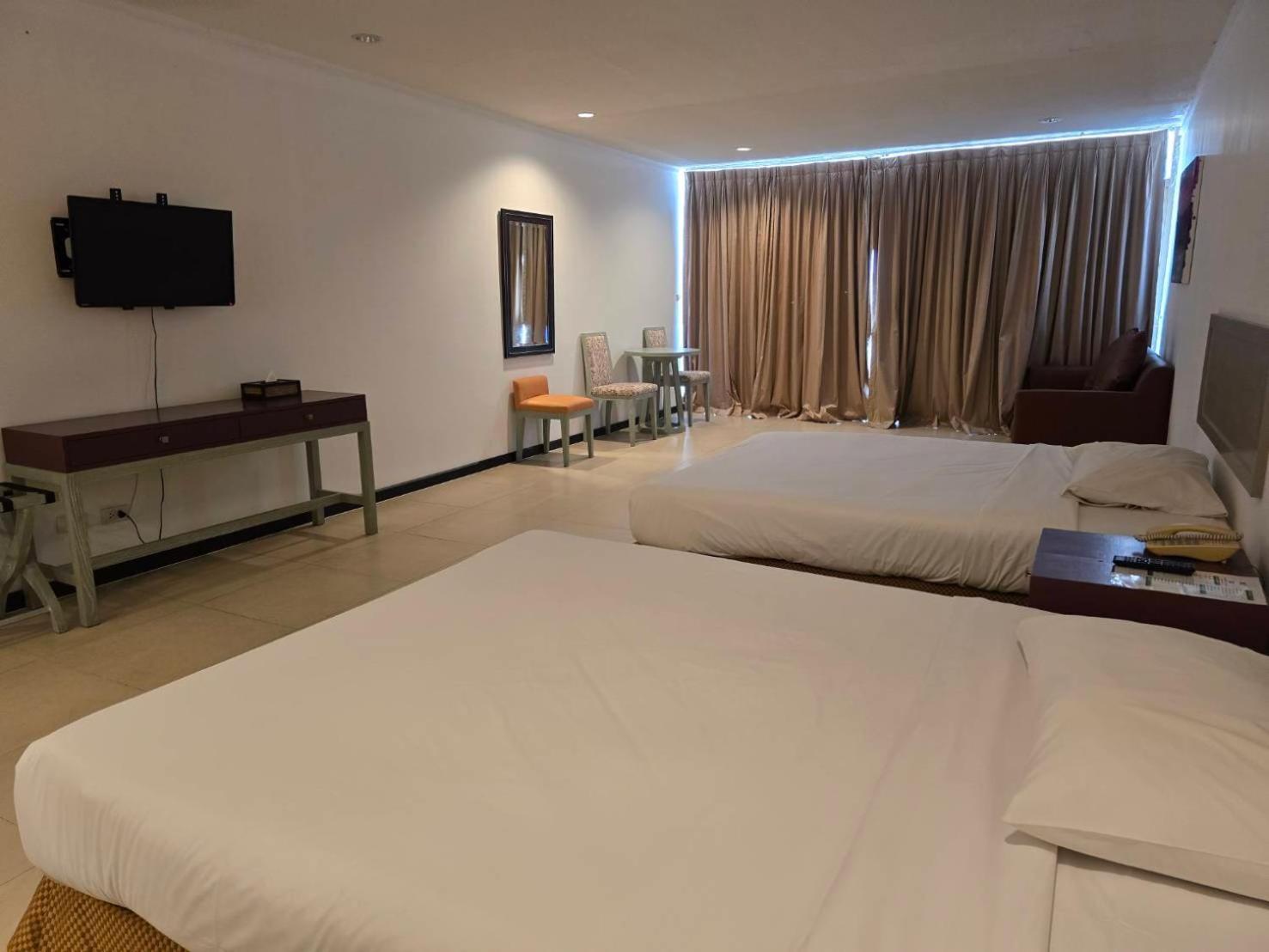 Hotel Tropicana Pattaya Eksteriør billede