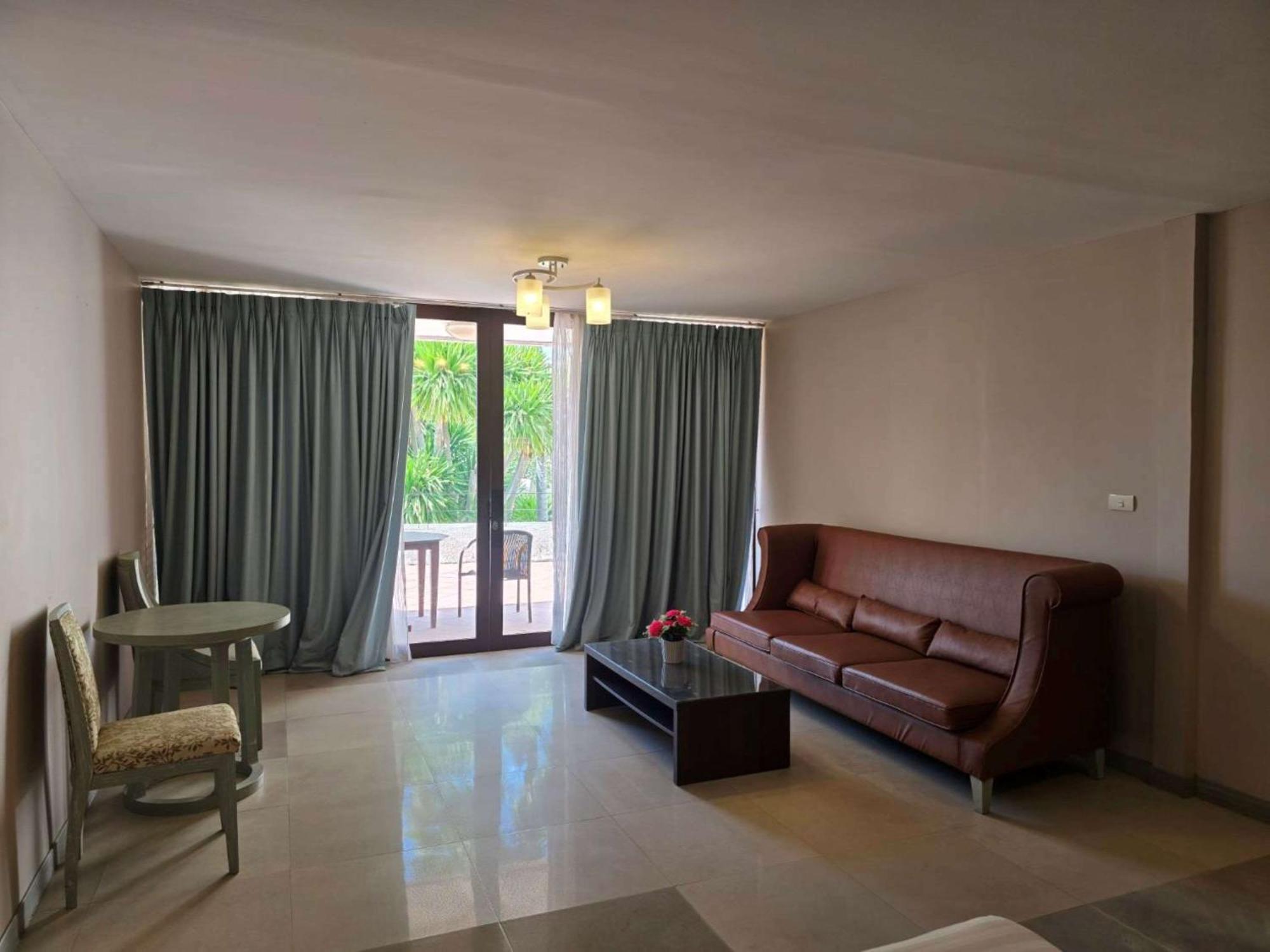 Hotel Tropicana Pattaya Eksteriør billede