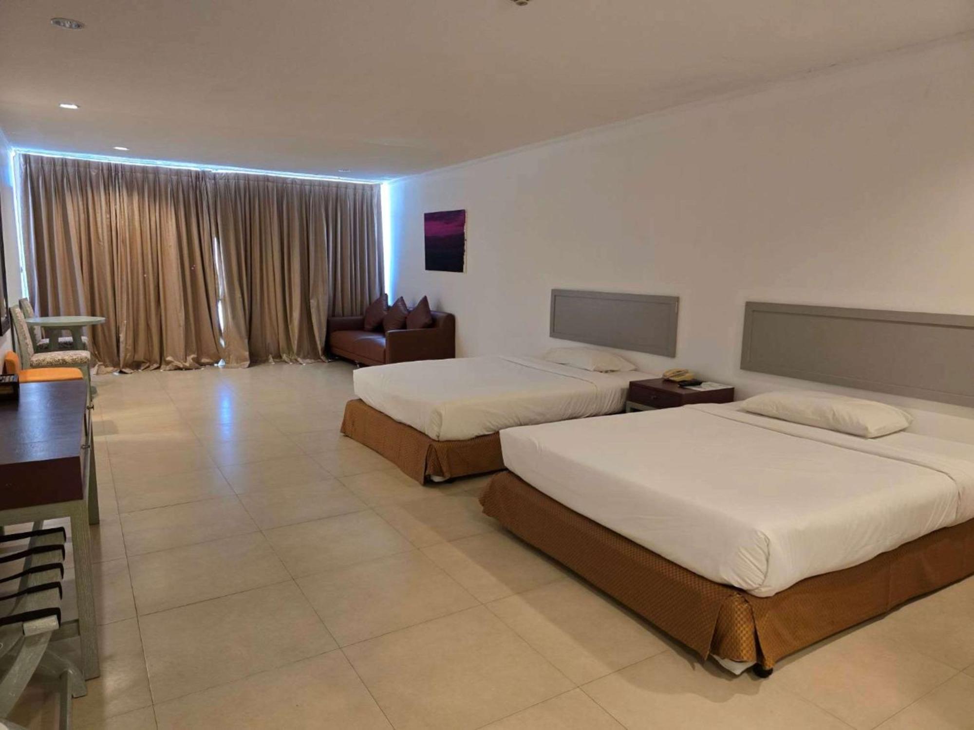 Hotel Tropicana Pattaya Eksteriør billede