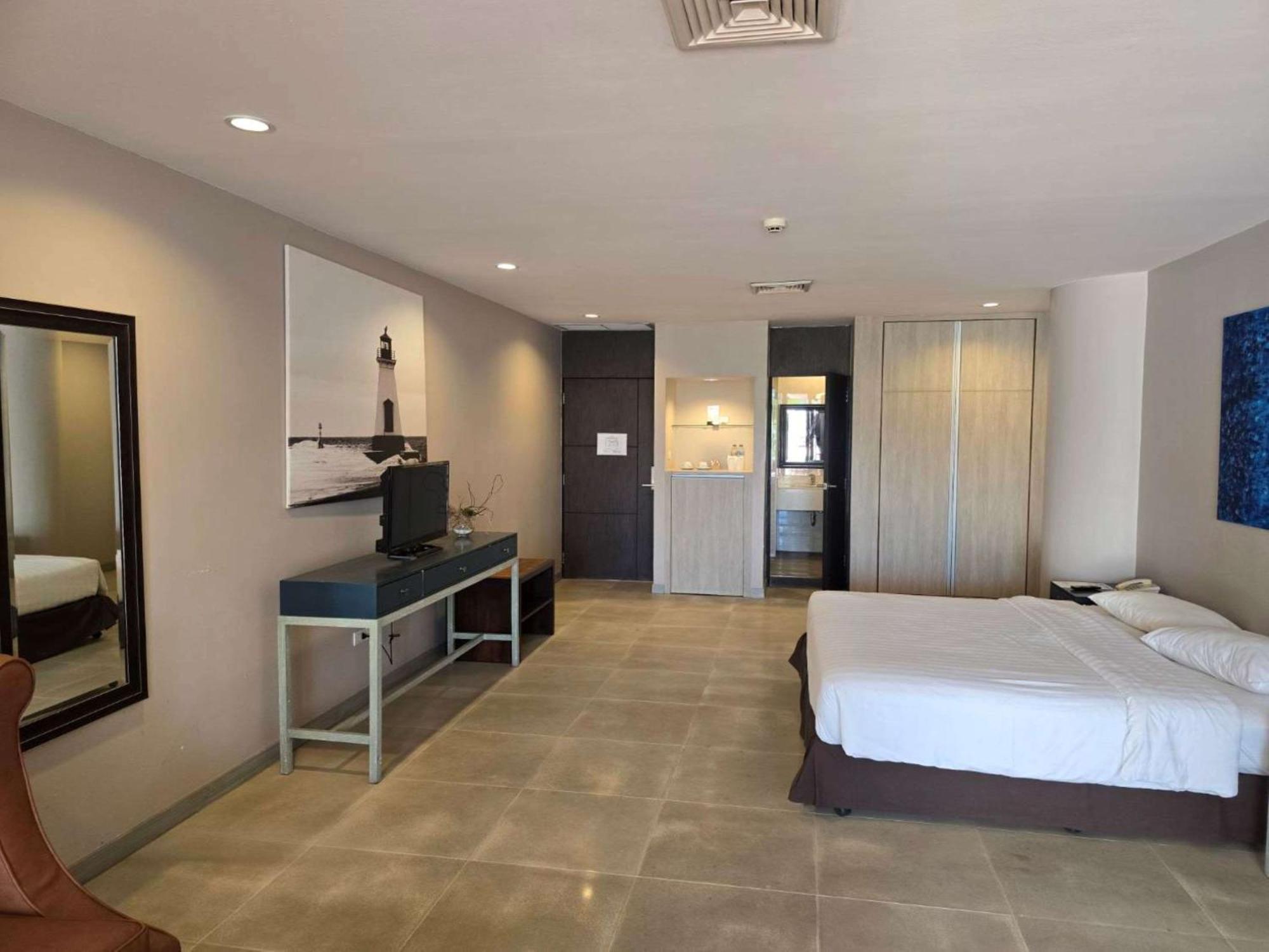 Hotel Tropicana Pattaya Eksteriør billede